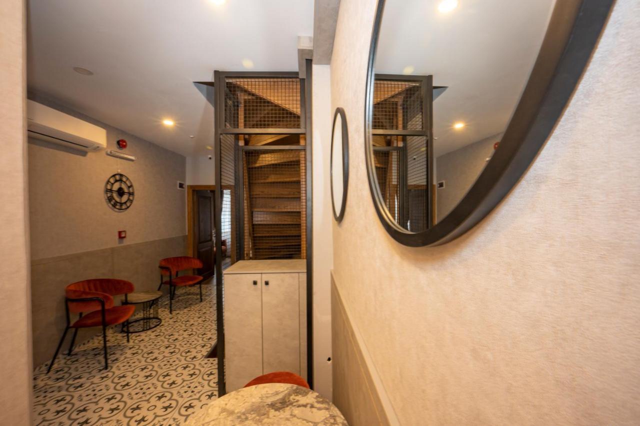 Taksim Suite Istanboel Buitenkant foto