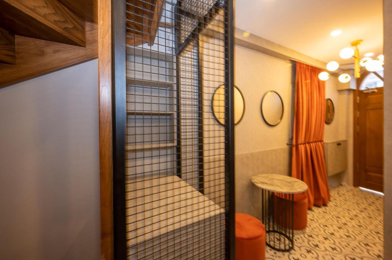 Taksim Suite Istanboel Buitenkant foto